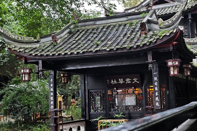 All Inclusive Private Day Tour of Chengdu Old Streets Including City Top Attractions