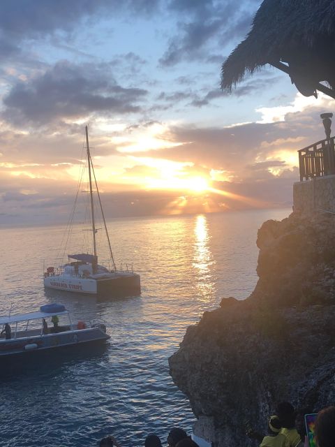 Catamaran Sunset Cruise and Ricks Cafe Tour - Activity Details
