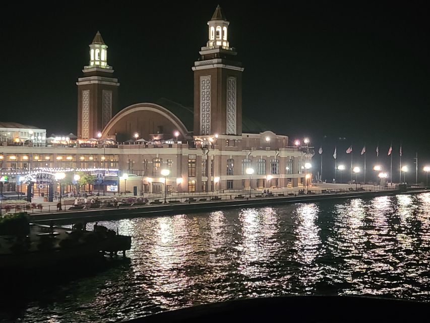 Chicago: Fireworks Gourmet Dinner Cruise on Lake Michigan