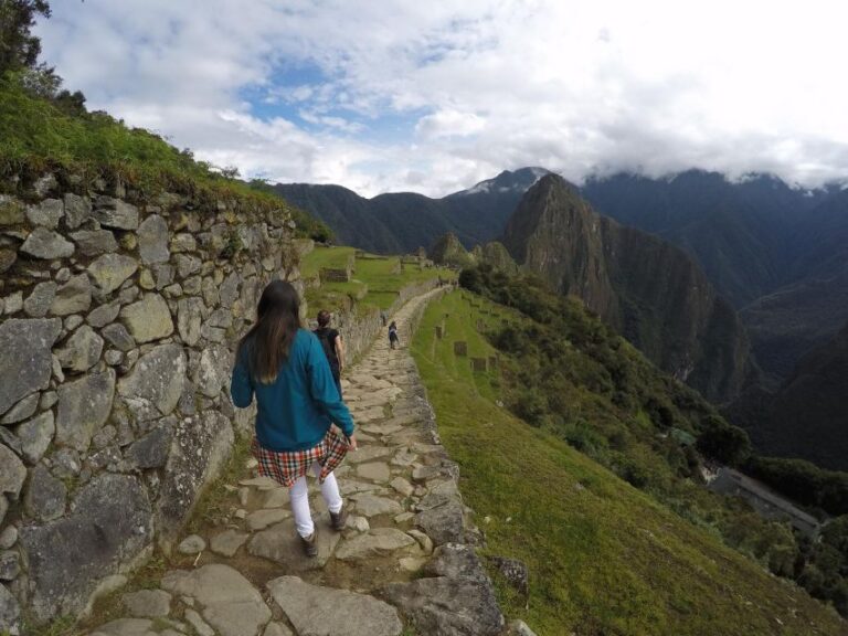 Cusco: Tour to Machupicchu With Rest in Aguas Calientes Town