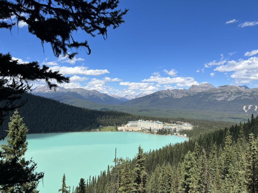 Day Tour: Lake Louise, Moraine Lake and Emerald Lake