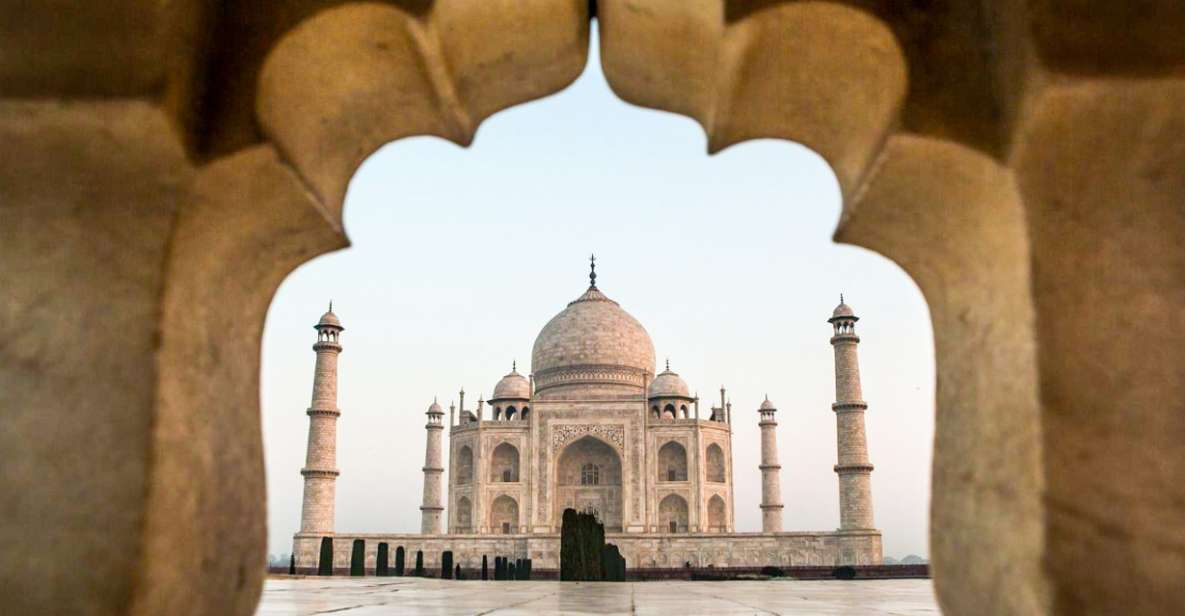 Day Trip to Agra and Taj Mahal by Gatimaan Express - Experience