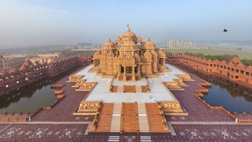 Delhi Temples And Spiritual Sites Day Tour - Akshardham Temple Visit