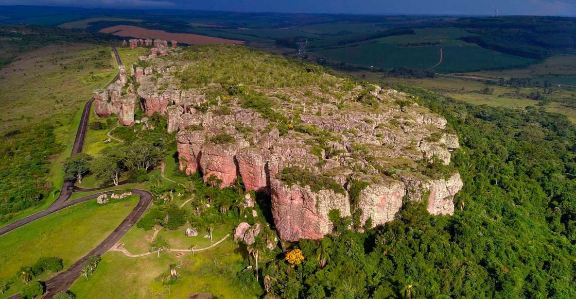 Discovering Vila Velha: Nature's Marvels Expedition - Unveiling Vila Velhas Natural Wonders