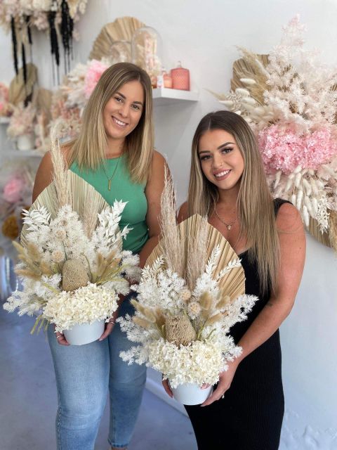 Dried Flower Arranging Bachelorette Party - Event Overview