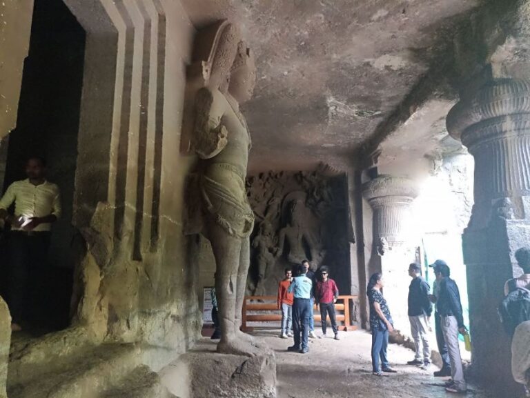 Elephanta Caves Island Guided Tour by Local With Options