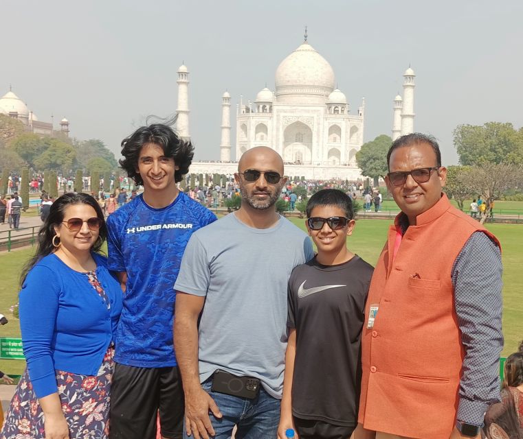Explore Agra City Tour With Tuk Tuk Experience - Itinerary