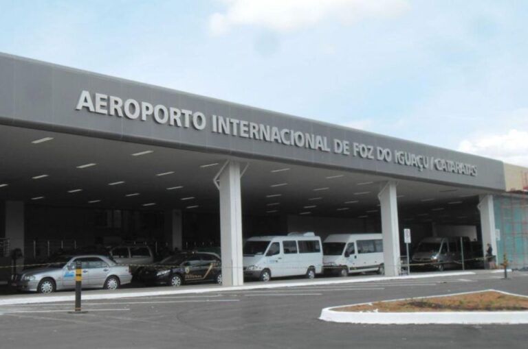 Foz Do Iguaçu: Airport Transfer To/From City