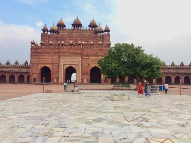 From Agra : 2 Day Jaipur Transfer & Jaipur Sightseeing Tour