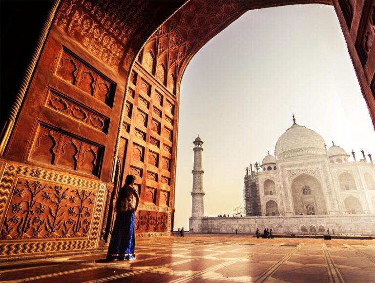From Agra: Half Day Sunrise Tour of Taj Mahal With Agra Fort