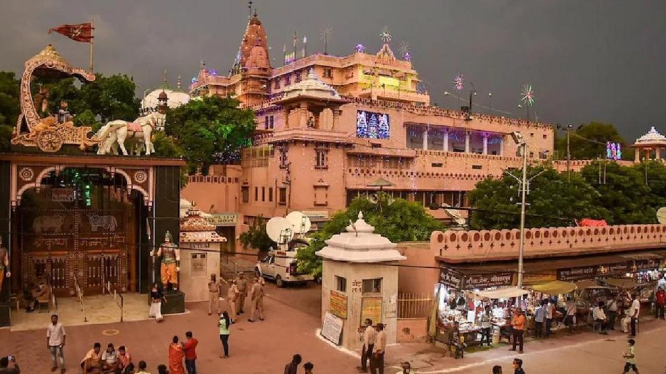 From Delhi: 3 Days Mathura Vrindavan Tour