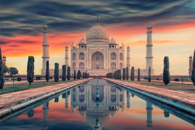 From Delhi : Taj Mahal & Agra Private Tour by Gatimaan Train