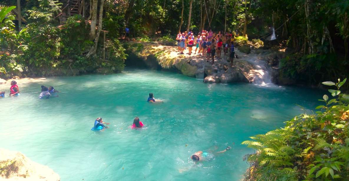 From Kingston: Blue Hole Swimming Experience in Ocho Rios