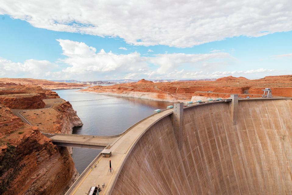 From Las Vegas: Antelope Canyon and Horseshoe Bend Tour