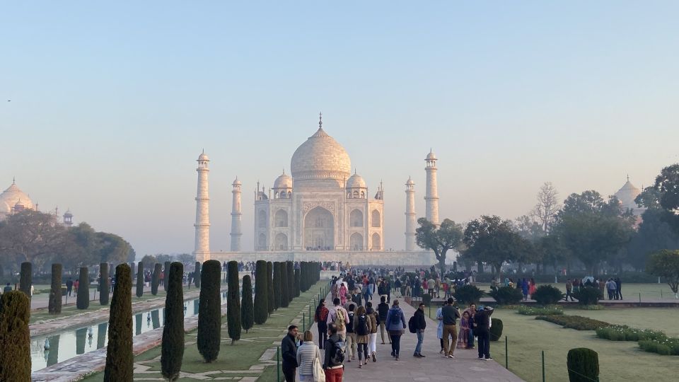 From New Delhi: Taj Mahal, Agra Fort & Baby Taj Sunrise Tour - Experience