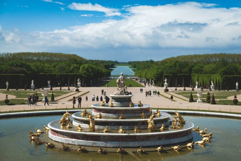 From Paris: Versailles Guided Private Day Trip by Train