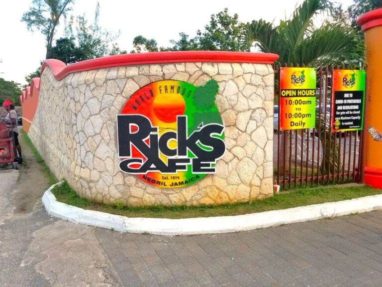 From Runaway Bay: Negril Beach and Ricks Cafe Trip by Van