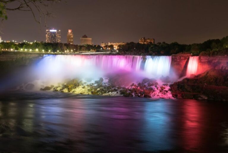From Toronto: All Inclusive Day & Evening Niagara Falls Tour