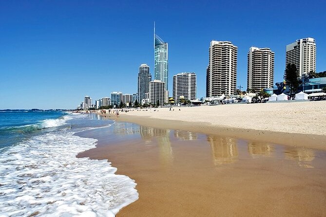 Gold Coast Airport Transfer: Airport OOL to Gold Coast in Luxury Van