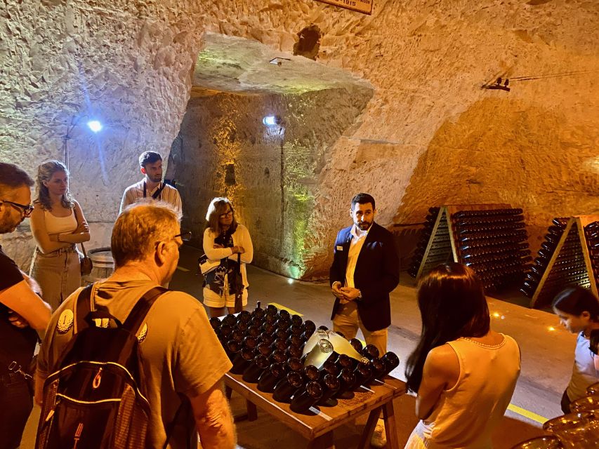 Grand Vintage Private Champagne Moet Chandon Veuve Clicquot - Tour Details