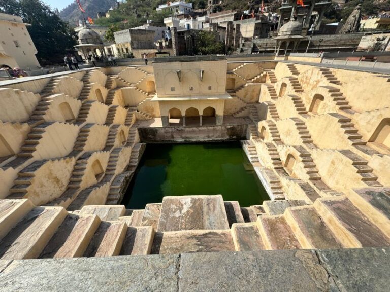Jaipur: Full-Day Sightseeing Tour by Car With Guide