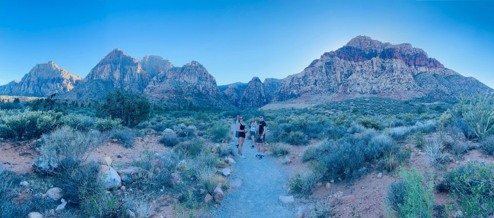 Las Vegas: Sunset Hike and Photography Tour Near Red Rock