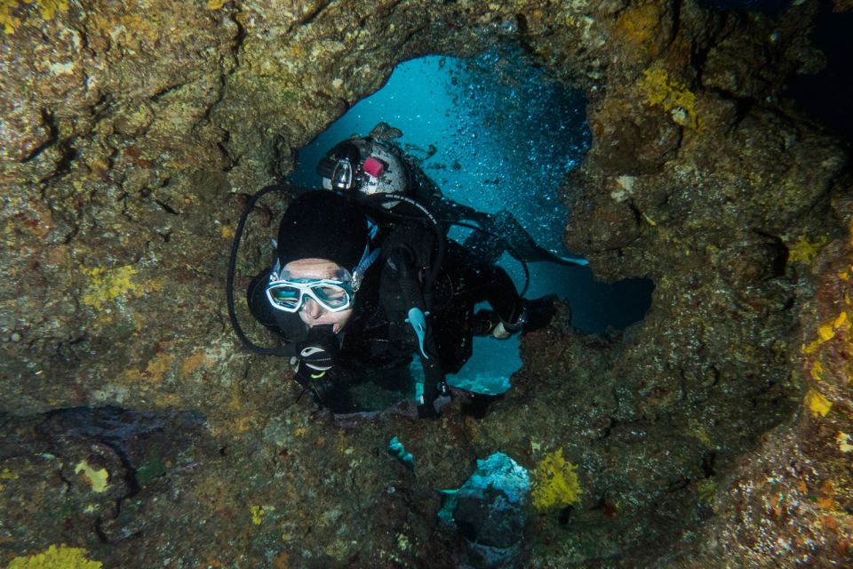 Maui: Eco-Friendly Conservation Dive for Certified Divers - Dive Duration and Instructor Details