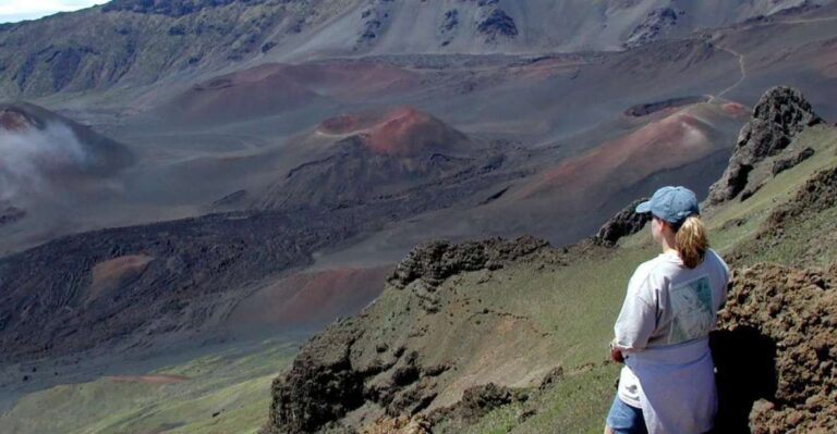Maui: Guided Hike of Haleakala Crater With Lunch