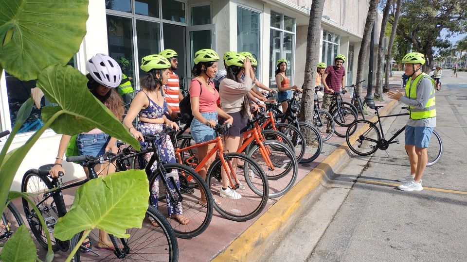 Miami Beach: City Highlights Guided Bike or Ebike Tour