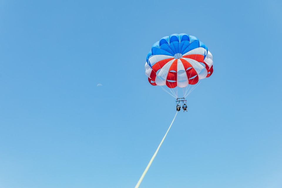 Miami: Parasailing Experience in Biscayne Bay