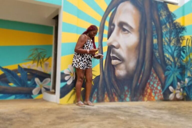 Montego Bay: Bob Marley Nine Miles Mausoleum Tour