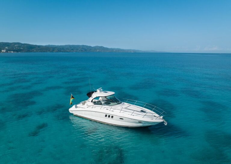 Montego Bay: Private Yacht Experience W/Snorkeling & Lunch