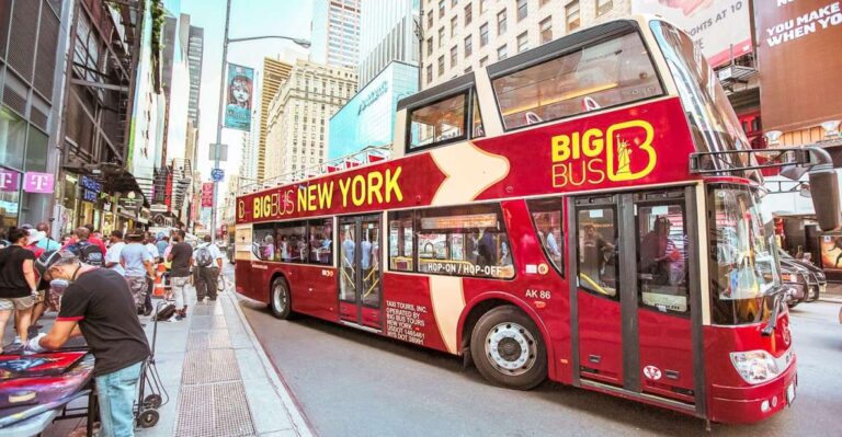 New York: Hop-on Hop-off Sightseeing Tour by Open-top Bus