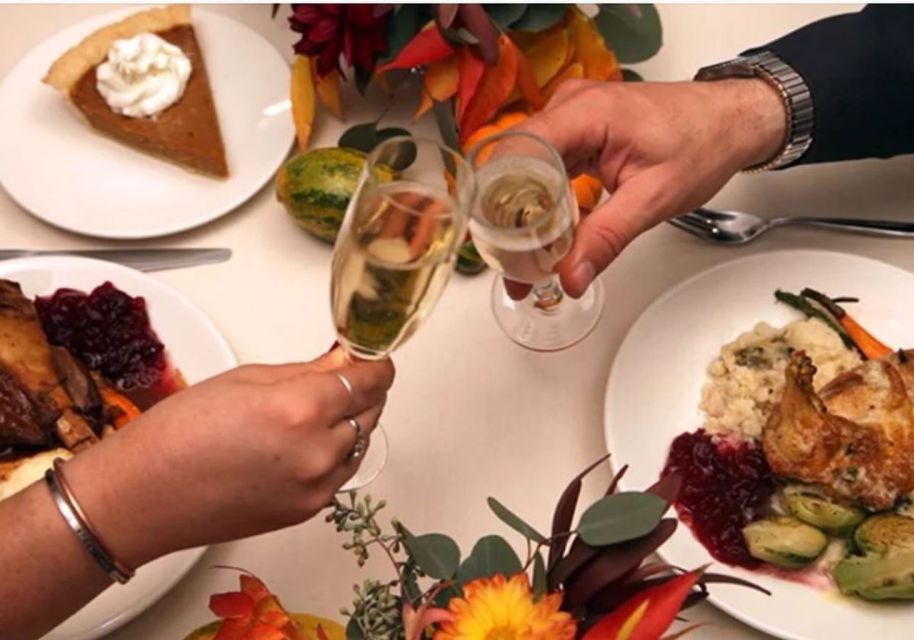 Newport Beach: Thanksgiving Buffet Brunch or Dinner Cruise - Location