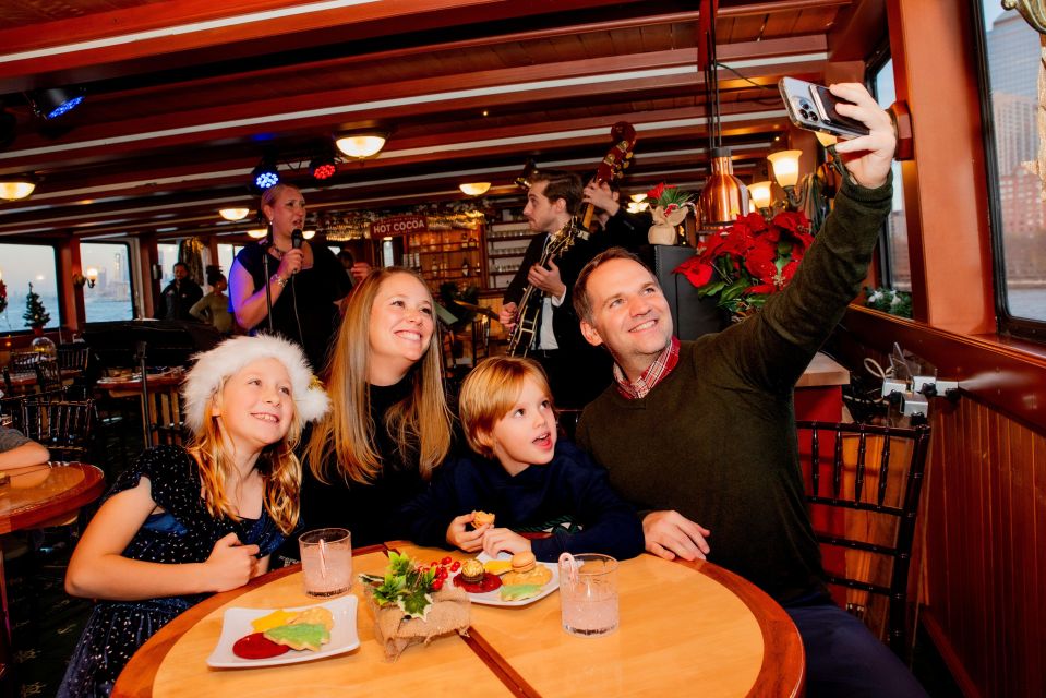 NYC: Holiday Yacht Cruise With Jazz, Cocoa & Carols - Experience Highlights