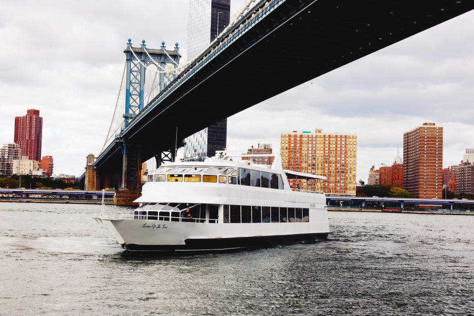 NYC: Luxury Yacht, Cocktail Class and Vintage Car Combo Tour - Activity Overview