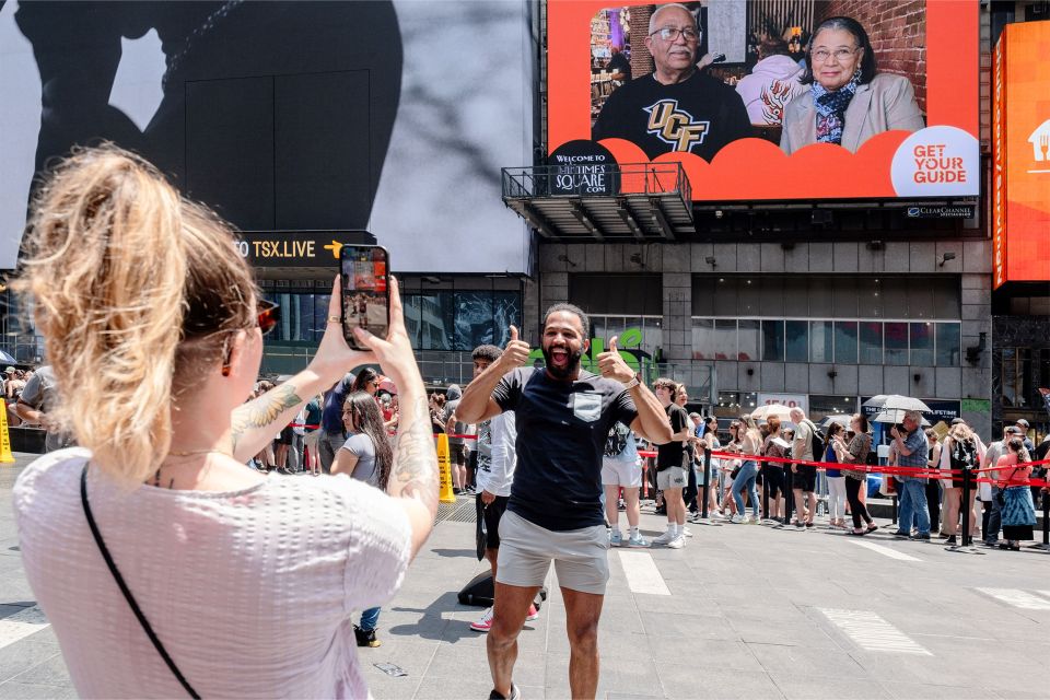 NYC: See Yourself on a Times Square Billboard for 24 Hours - Activity Details