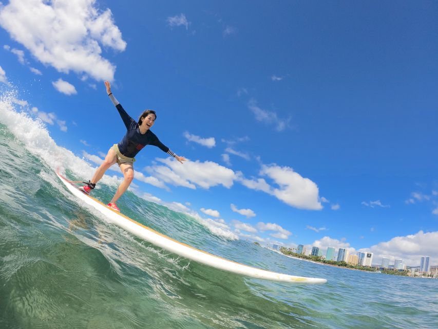 Oahu: Surfing Lessons for 2 People