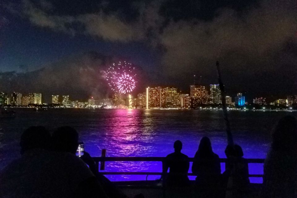 Oahu: Waikiki BYOB Friday Night Fireworks Cruise - Meeting Point Information