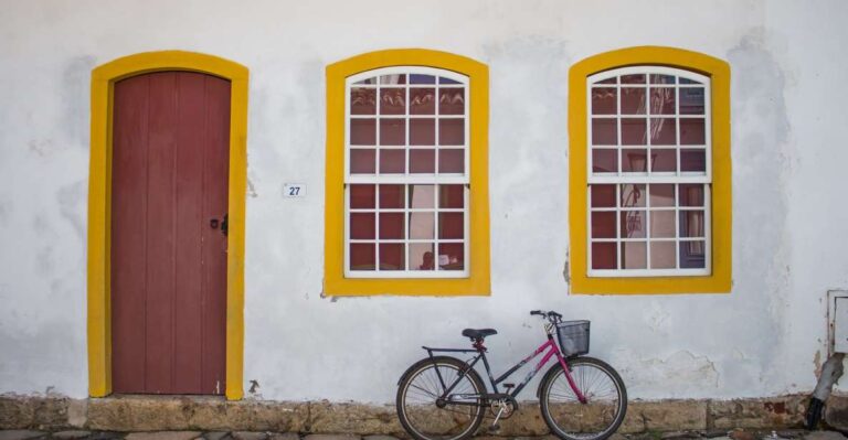 Paraty: Guided Old Town Walking Tour With Pickup