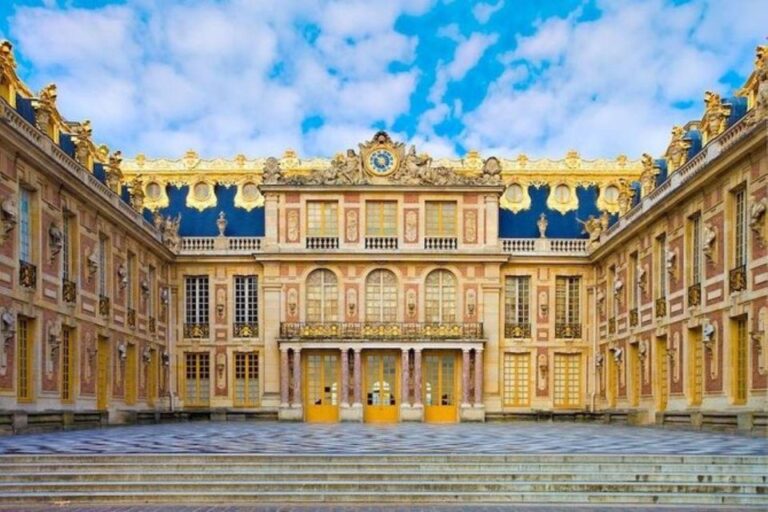 Paris: Châteaux Versailles and Vaux-le-Vicomte Excursion