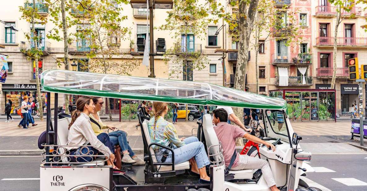 Paris: City Tour by Private Eco Tuk-Tuk - Itinerary