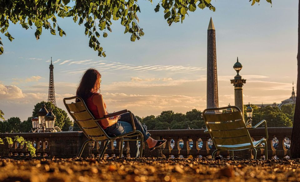 Paris: Highlights Walking Tour With an Lgbtq+ Perspective