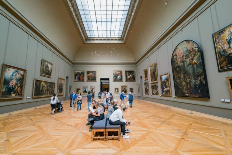 Paris: Louvre Museum Masterpieces Tour With Reserved Access