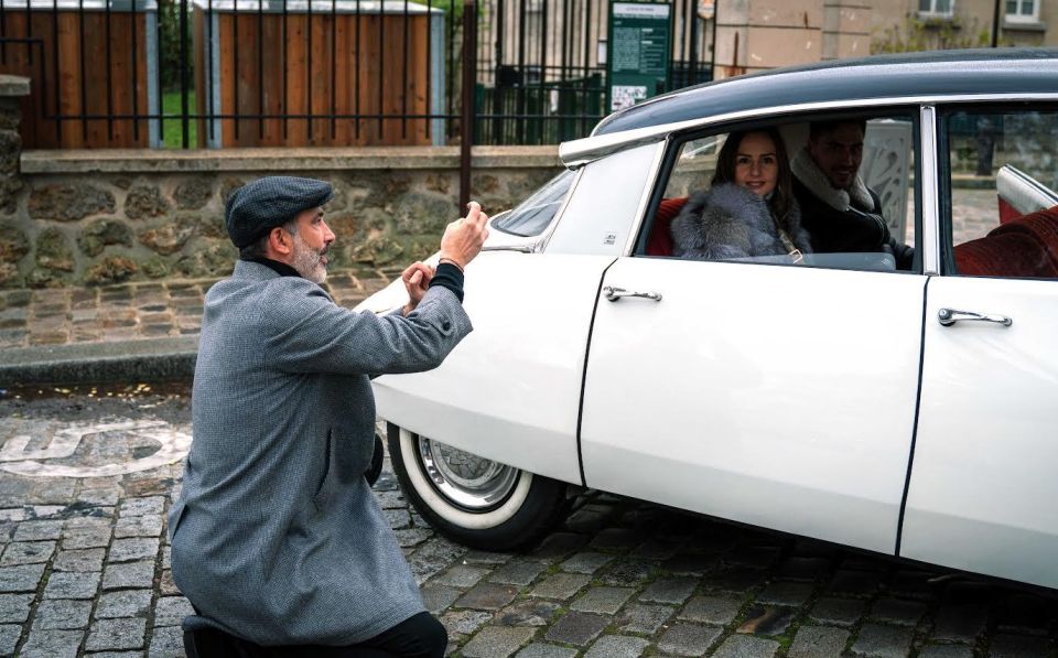 Paris: Private Guided Tour and Photos in a Vintage Citroën DS