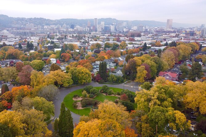 Portland, Oregon City Tour: Parks, Plazas and Views - Vibrant Plazas in the City