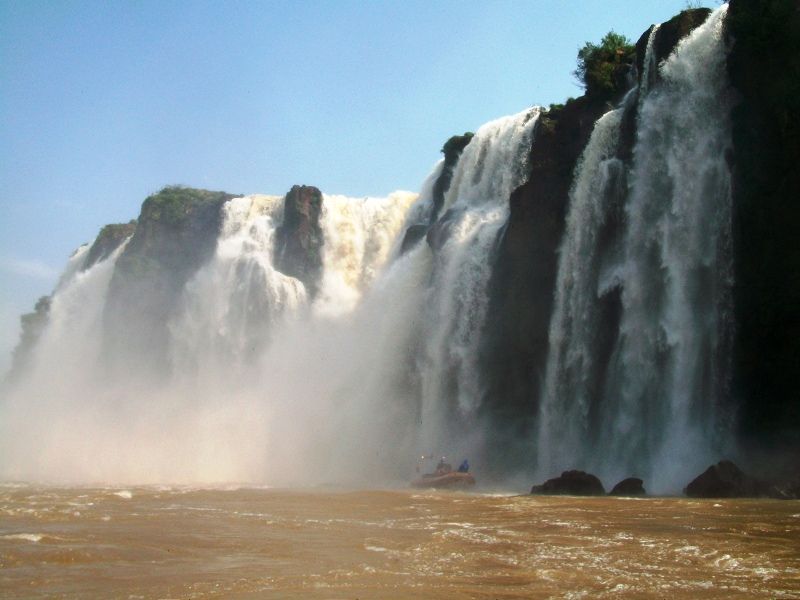 Puerto Iguazú: Iguazu Falls Trip With Jeep Tour & Boat Ride - Booking Details