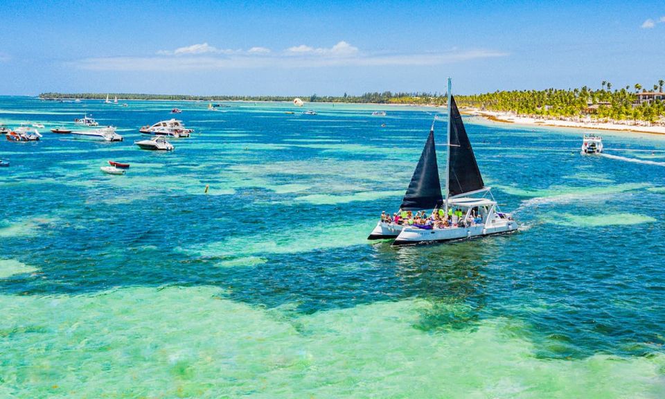 Punta Cana: Private Catamaran Cruise