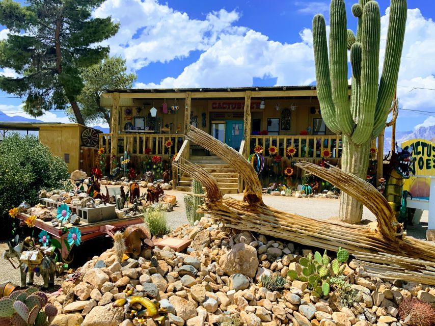 Red Rock Canyon & Whimsical World of Cactus Joe's Lunch - Activity Details