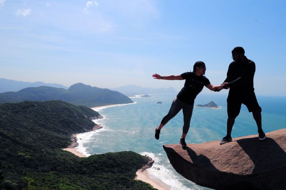 Rio De Janeiro: Pedra Do Telegrafo Hike & Grumari Beach Tour